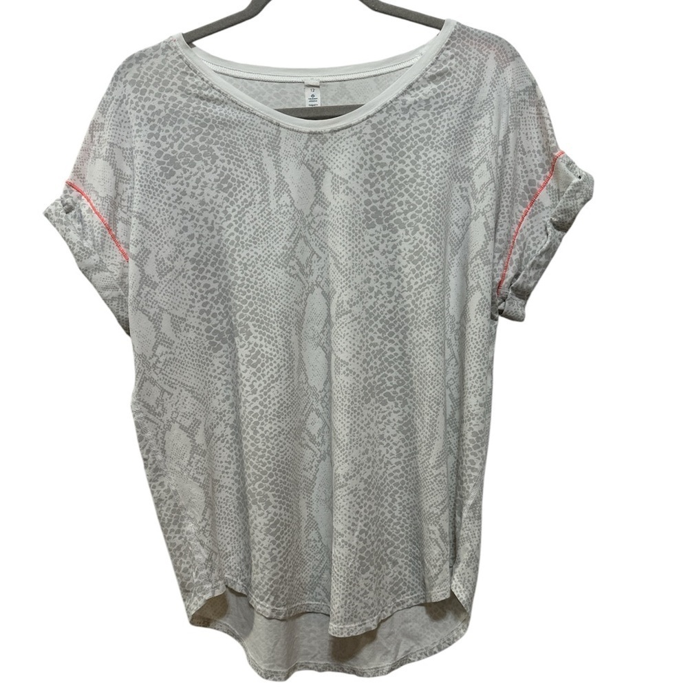 Lululemon Women’s Weekend Short Sleeve Snake Print Tee Activewear Top Size 12